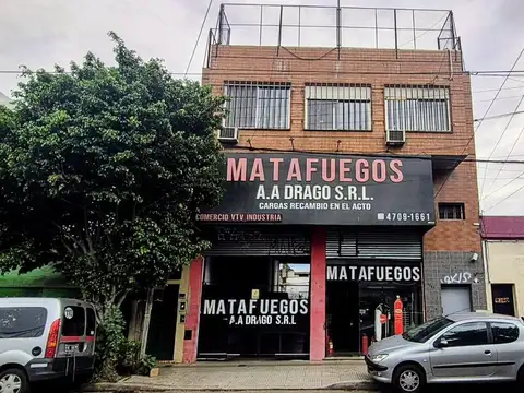 Venta de Local, depósito y oficinas 600m2 cub -  V. Martelli – V Lopez