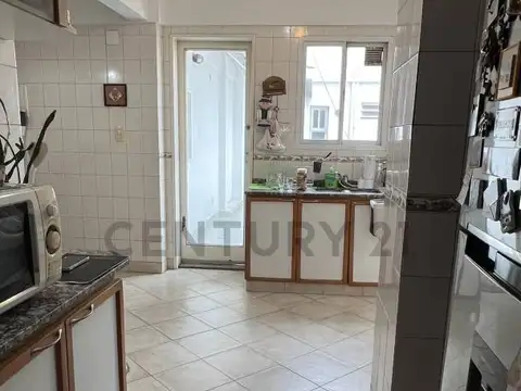 Departamento 4 ambientes con 2 baños