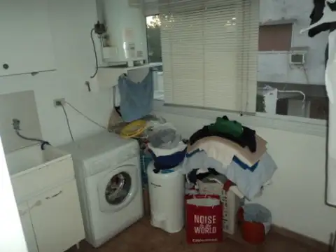 B Monteagudo 817 900