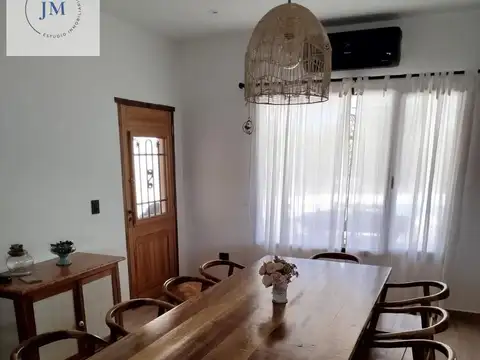 Casa 6 ambientes con 3 baños