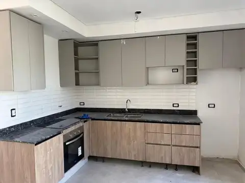 Casa en Venta en Barrio Rincones de Manantiales, USD 140.000