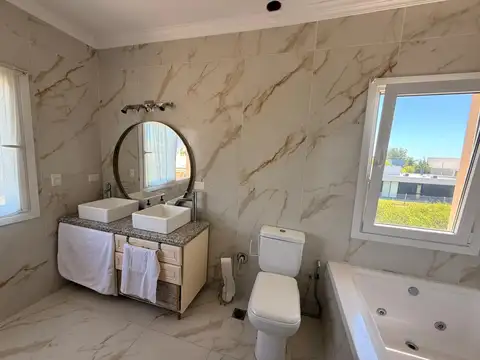 Casa en Venta en San Sebastian, USD 210.000