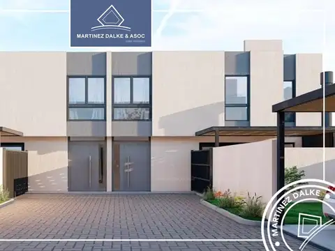Casa en Venta con 2 cocheras