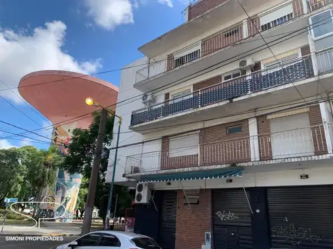 Departamento 2 ambientes con balcón Villa Ballester (Centro)