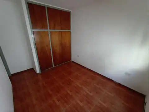 Depto Tipo Casa en Alquiler en La Plata, $ 600.000