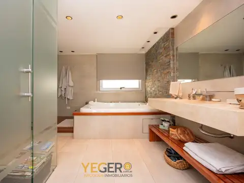 Departamento en Venta con 2 cocheras