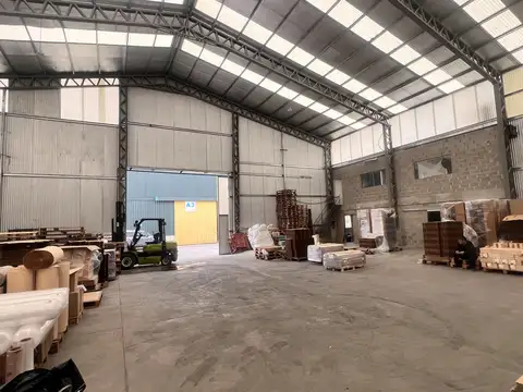 Galpon en Alquiler 40  mts Fondo