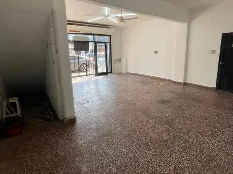 Local en Venta Via Pública