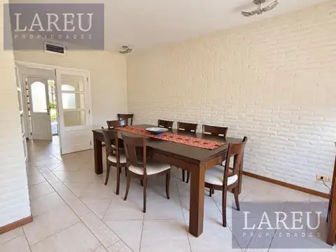 Casa 7 ambientes con 3 baños