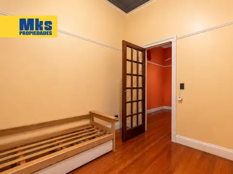Depto Tipo Casa en Venta 100 años