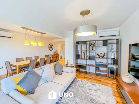 Av. Libertad y Ayacucho - Piso Exclusivo de 2 Dormitorios con Vista al Río. Con cochera.