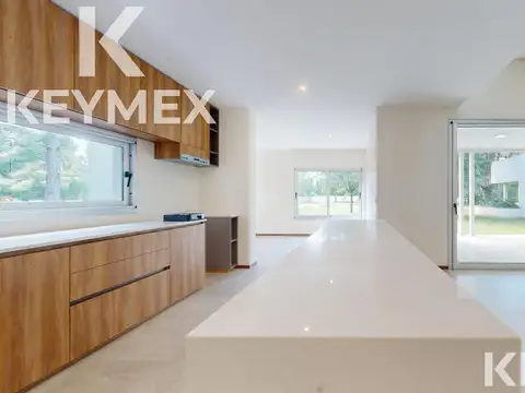 Casa en Venta en Club Miralagos, USD 338.000