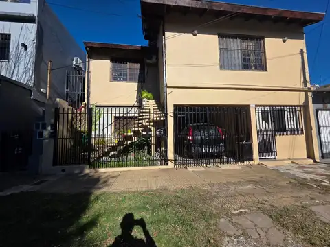 Palomar Casa en Planta Baja de 3 Ambientes Cochera Patio Apto Credito F: 10586