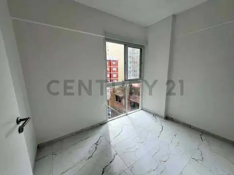 Av Colon 1300, Piso 3