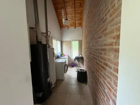 Casa 4 AMBIENTES en barrio SEGUNDAS COLINAS