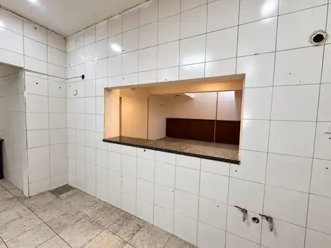 Local - Alquiler - Argentina, Capital Federal - Isabel la Católica  400