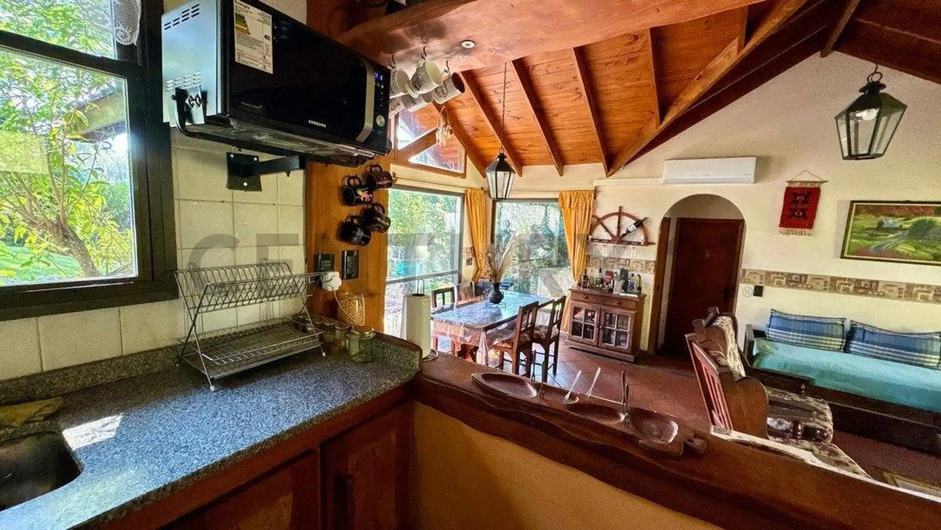 Casa 2 ambientes en Sierra de los Padres, gran jardín y pileta