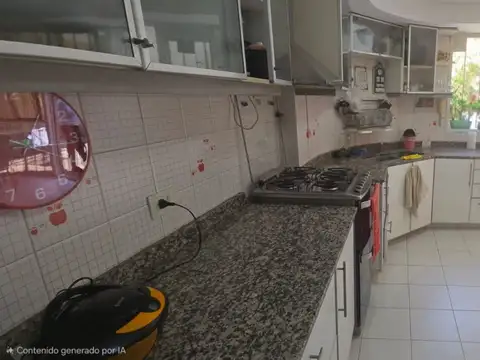CASA EN VENTA JARDÍN PARRILLA TERRAZA COCHERA OPORTUNIDAD