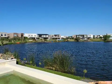 Casa en Venta en Santa Ana, USD 520.000