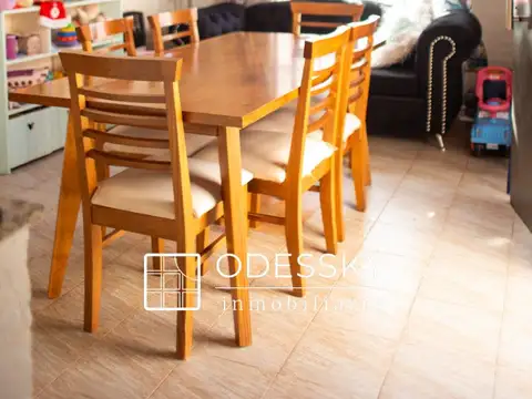 Casa 5 ambientes con 1 baño