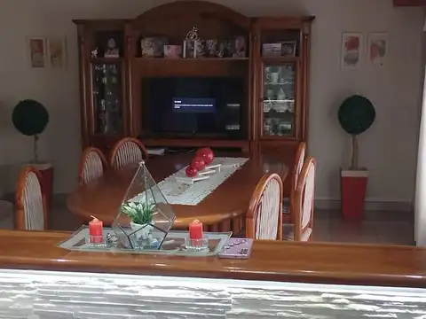 Depto Tipo Casa en Venta con 2 cocheras