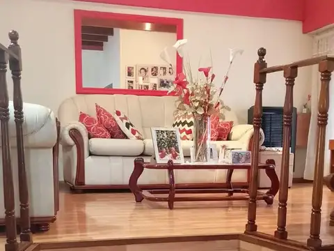 Depto Tipo Casa en Venta de 3 dormitorios