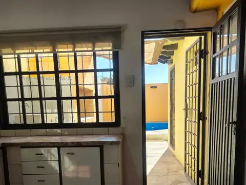 Departamento en Alquiler en Godoy Cruz, $ 550.000