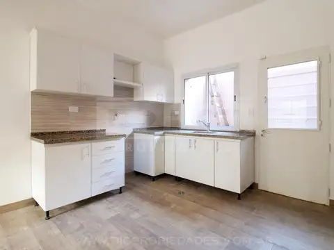 Depto Tipo Casa en Venta en Olivos, USD 225.000