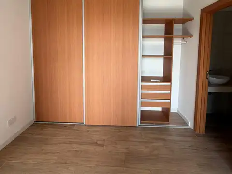 Quesada 5200, Piso 2