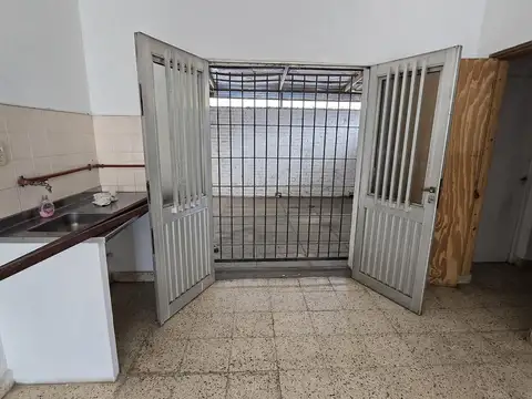 Local en Alquiler 42 años