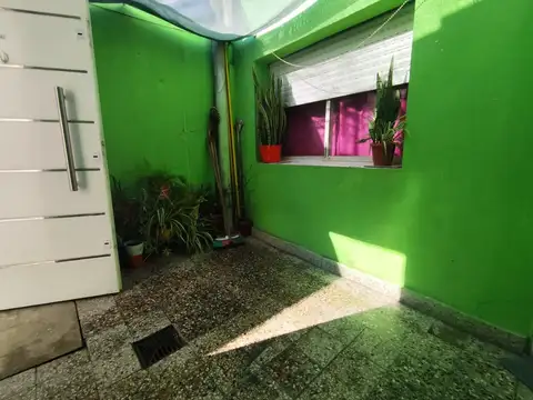 Depto Tipo Casa 4 ambientes con 1 baño