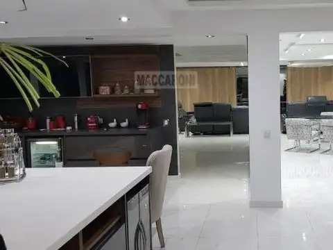 Casa 7 ambientes con 7 baños