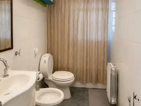 Dpto 3 Amb en PB con Gran Jardín Privado en Santa Barba