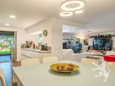 Departamento en Venta con 2 cocheras