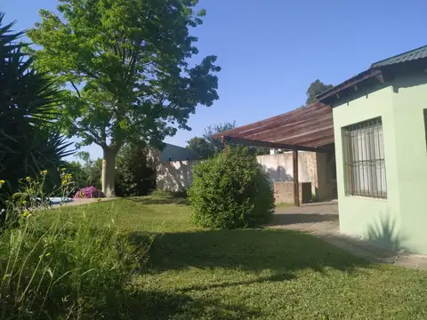 Casa 4 ambientes con 1 baño