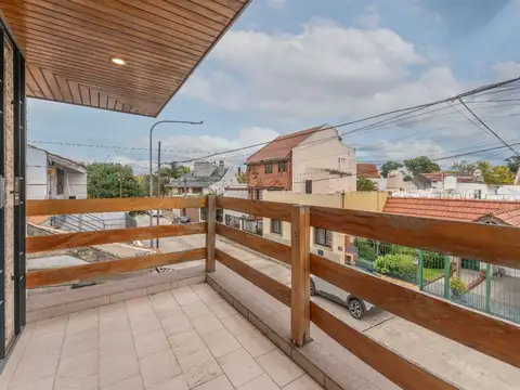 Casa con quincho cubierto para usar todo el año
