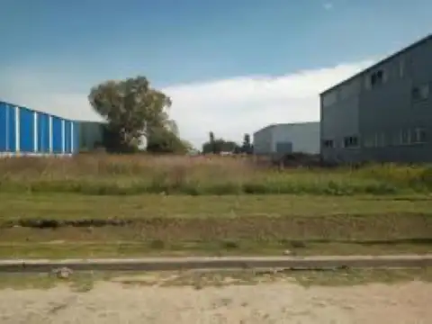Terreno en Venta 100  mts Frente