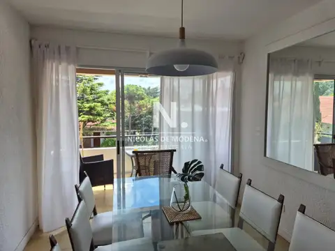 Vende en Aidy Grill, Apartamento de 3 dormitorios. 