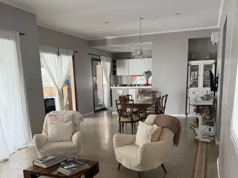 Casa en Venta en El Cantón - Barrio Islas, USD 320.000