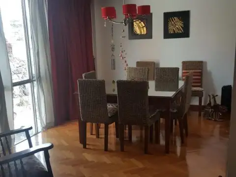 Departamento 5 ambientes con 4 baños
