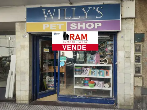 Excelente Acuario y venta de articulos de PetShop en Villa del Paque.