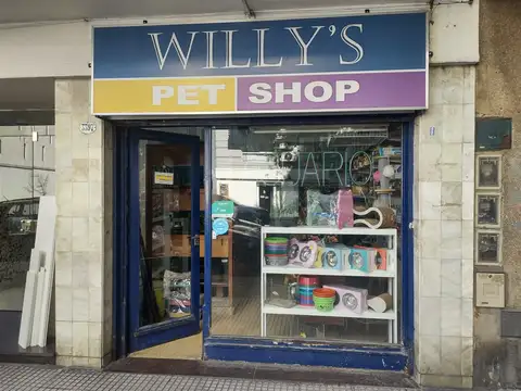 Excelente Acuario y venta de articulos de PetShop en Villa del Paque.