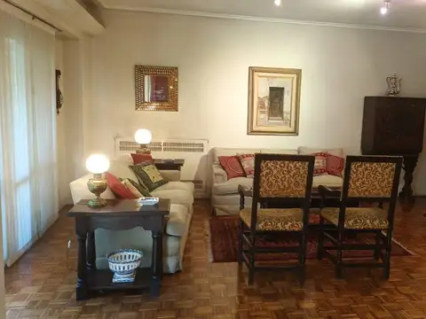Departamento en Venta de 6 ambientes