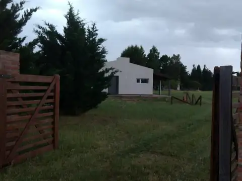 Casa 5 ambientes con 1 baño