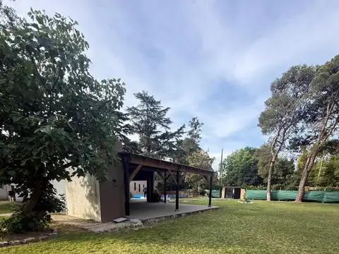CASA QUINTA PROPIEDAD COMPUESTA POR 2 LOTES