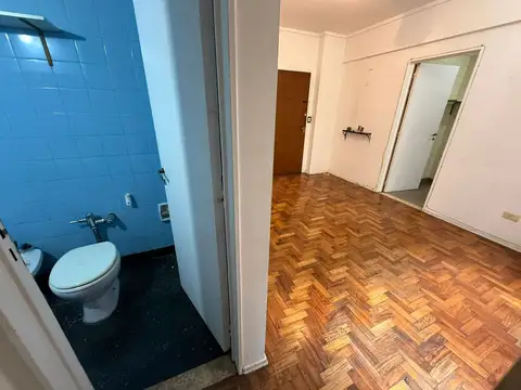 French 3000, Piso 1