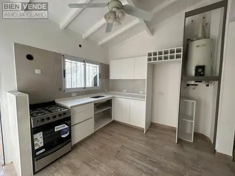 Depto Tipo Casa en Alquiler de 3 ambientes