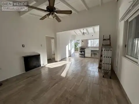 Depto Tipo Casa en Alquiler de 3 ambientes