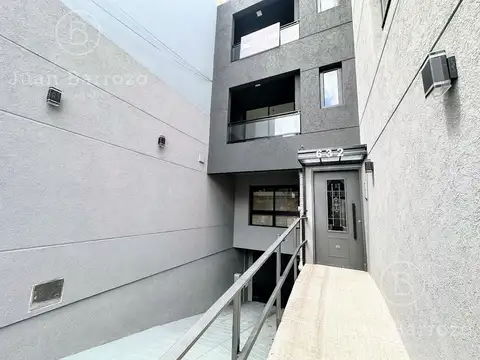 Gorriti 632  2do Piso D
