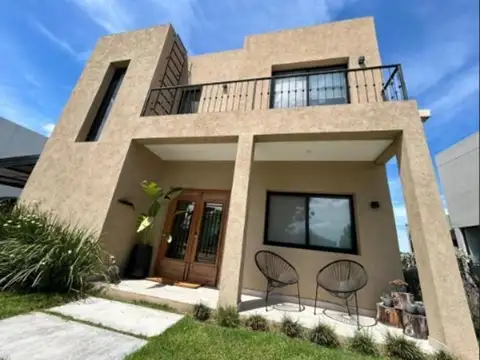 Casa en Venta en Santo Tomas, USD 245.000